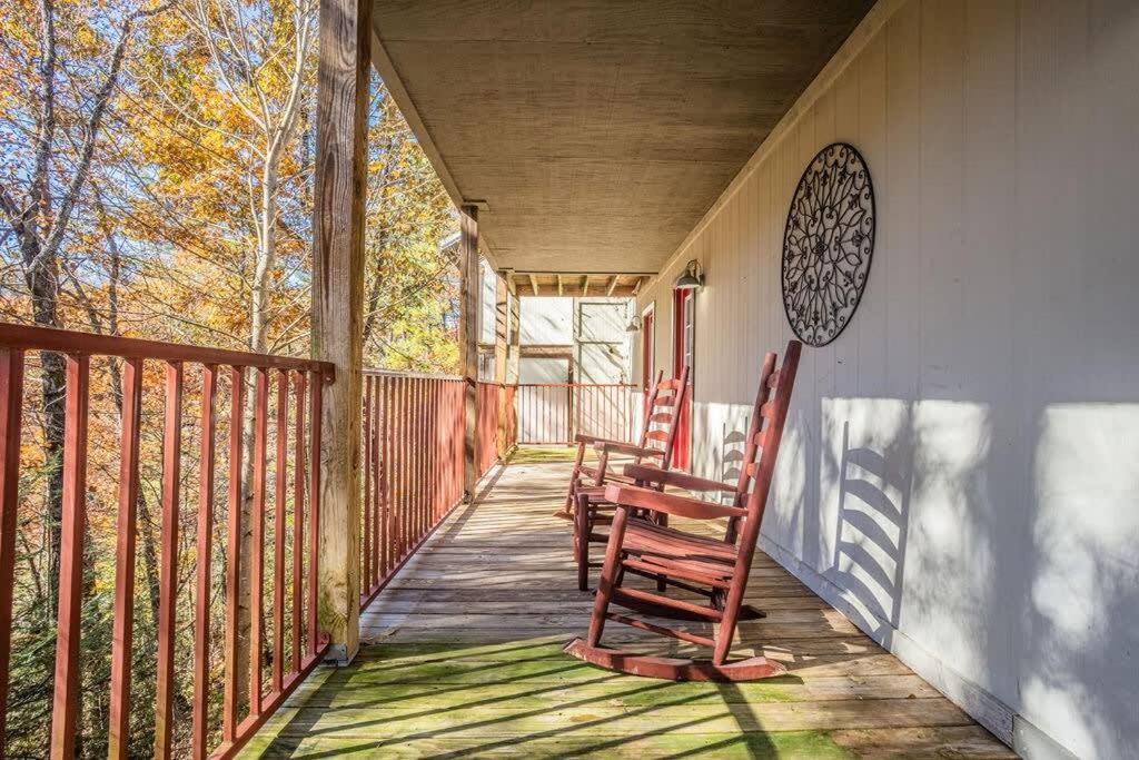 Sasquatch Lodge E Sleeps 13 Gatlinburg Εξωτερικό φωτογραφία