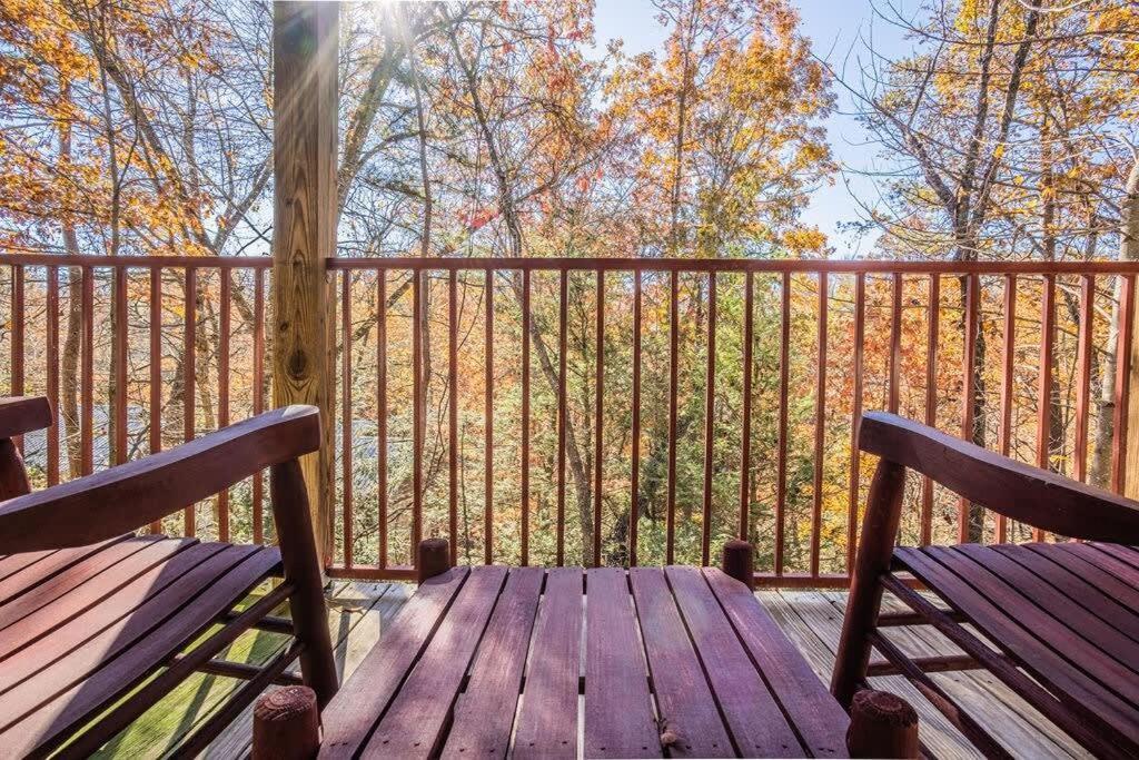 Sasquatch Lodge E Sleeps 13 Gatlinburg Εξωτερικό φωτογραφία