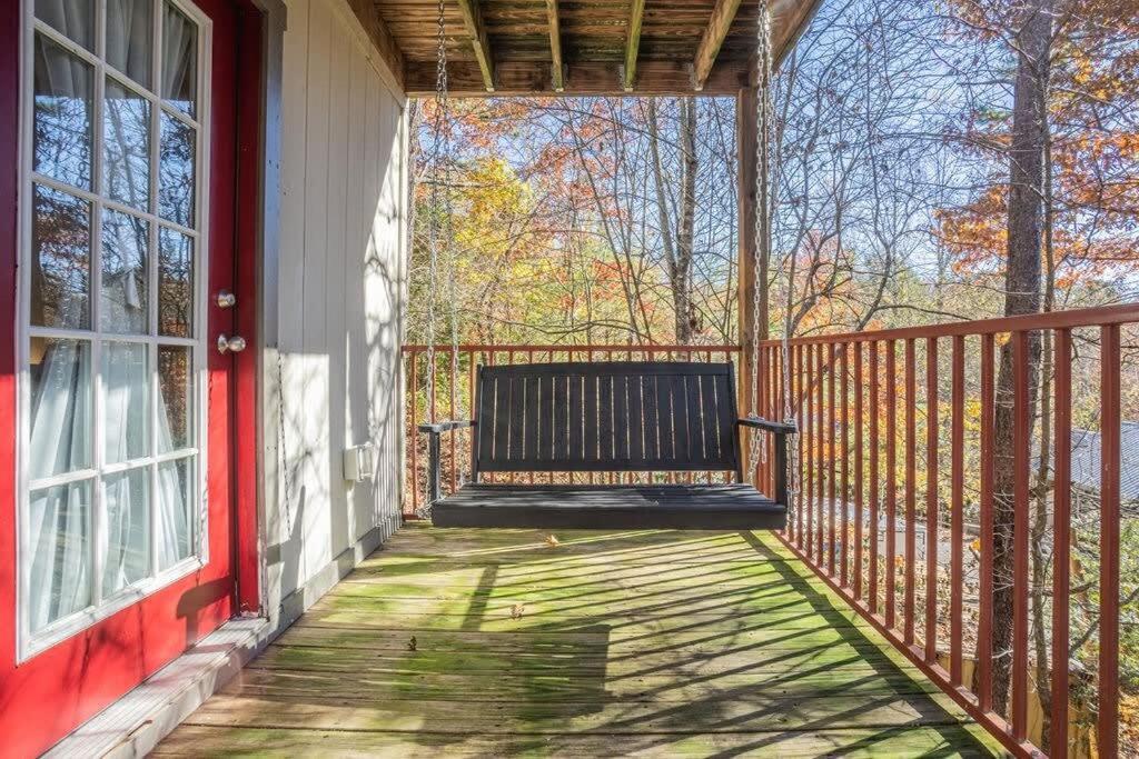 Sasquatch Lodge E Sleeps 13 Gatlinburg Εξωτερικό φωτογραφία