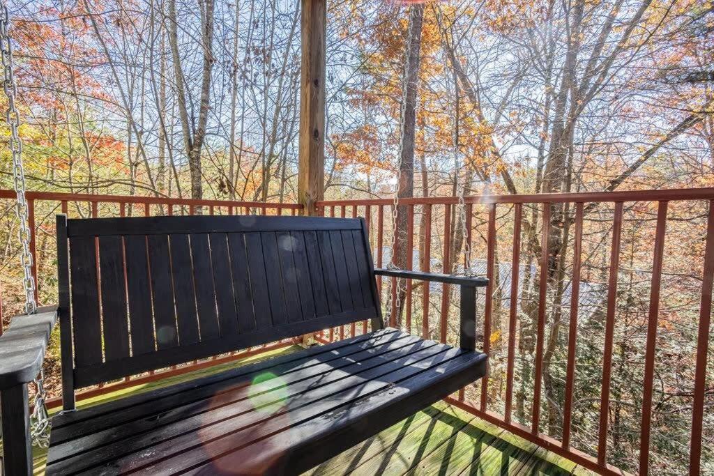 Sasquatch Lodge E Sleeps 13 Gatlinburg Εξωτερικό φωτογραφία